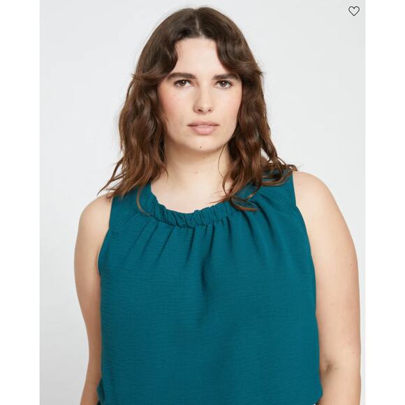 NWT Universal Standard Isola Crinkle Crepe Dress Sea Moss Green Size XL/ 26-28 - Picture 2 of 9